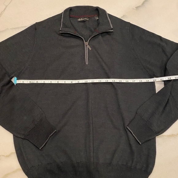 Neiman Marcus Men’s Merino Wool Blend Charcoal Gray Sweater, size Medium - Picture 3 of 8